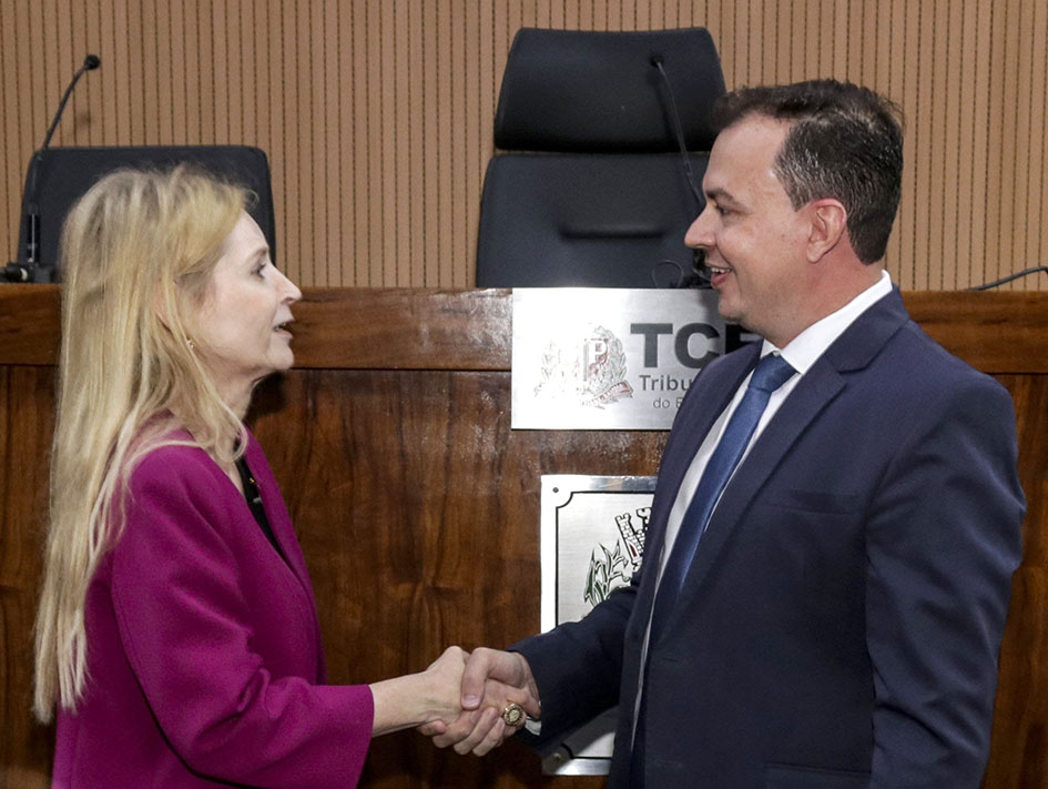 Presidente marca presença em sessão histórica do TC